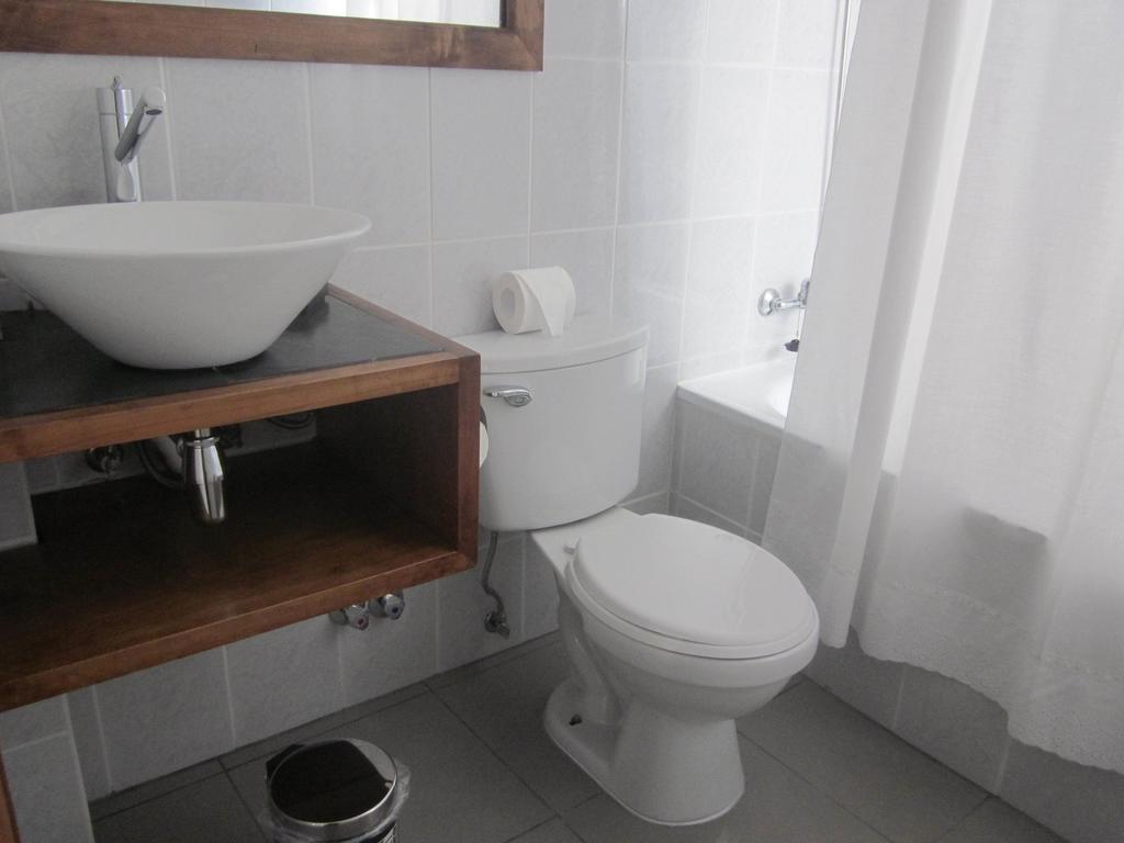 Hostal Buena Estancia Punta Arenas Chambre photo